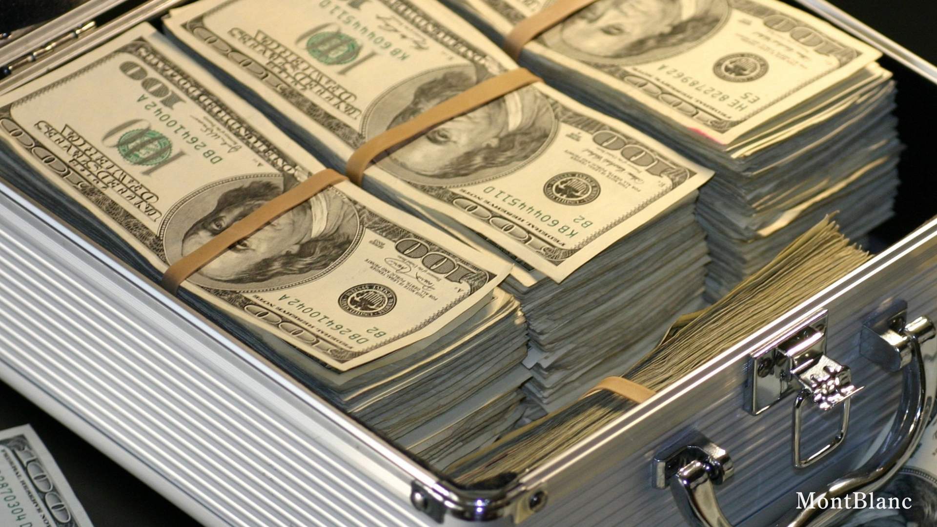 亡くなった祖母の夢が意味する金運・宝くじ運